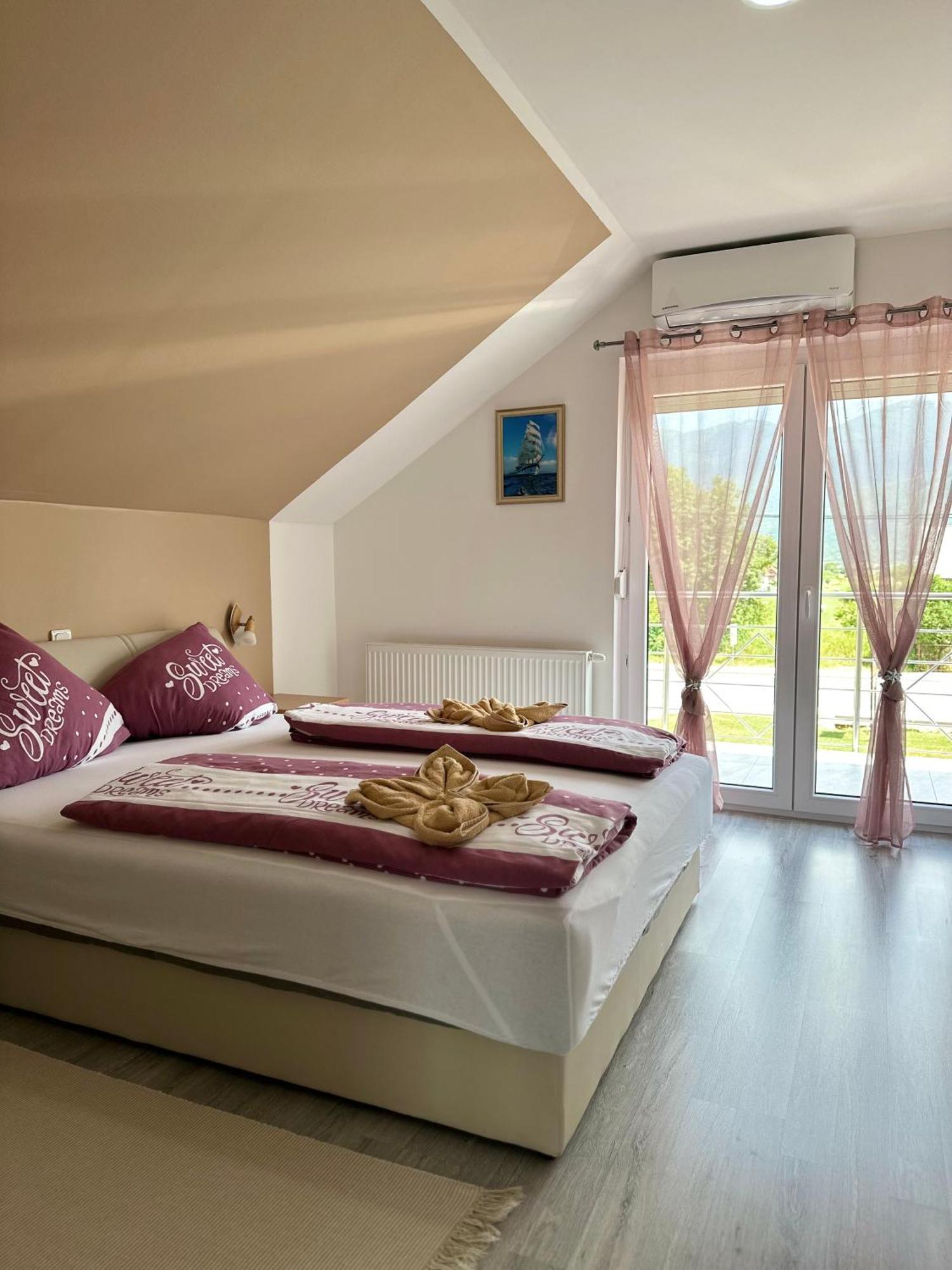 Sweet Dreams Home Кореница Екстер'єр фото